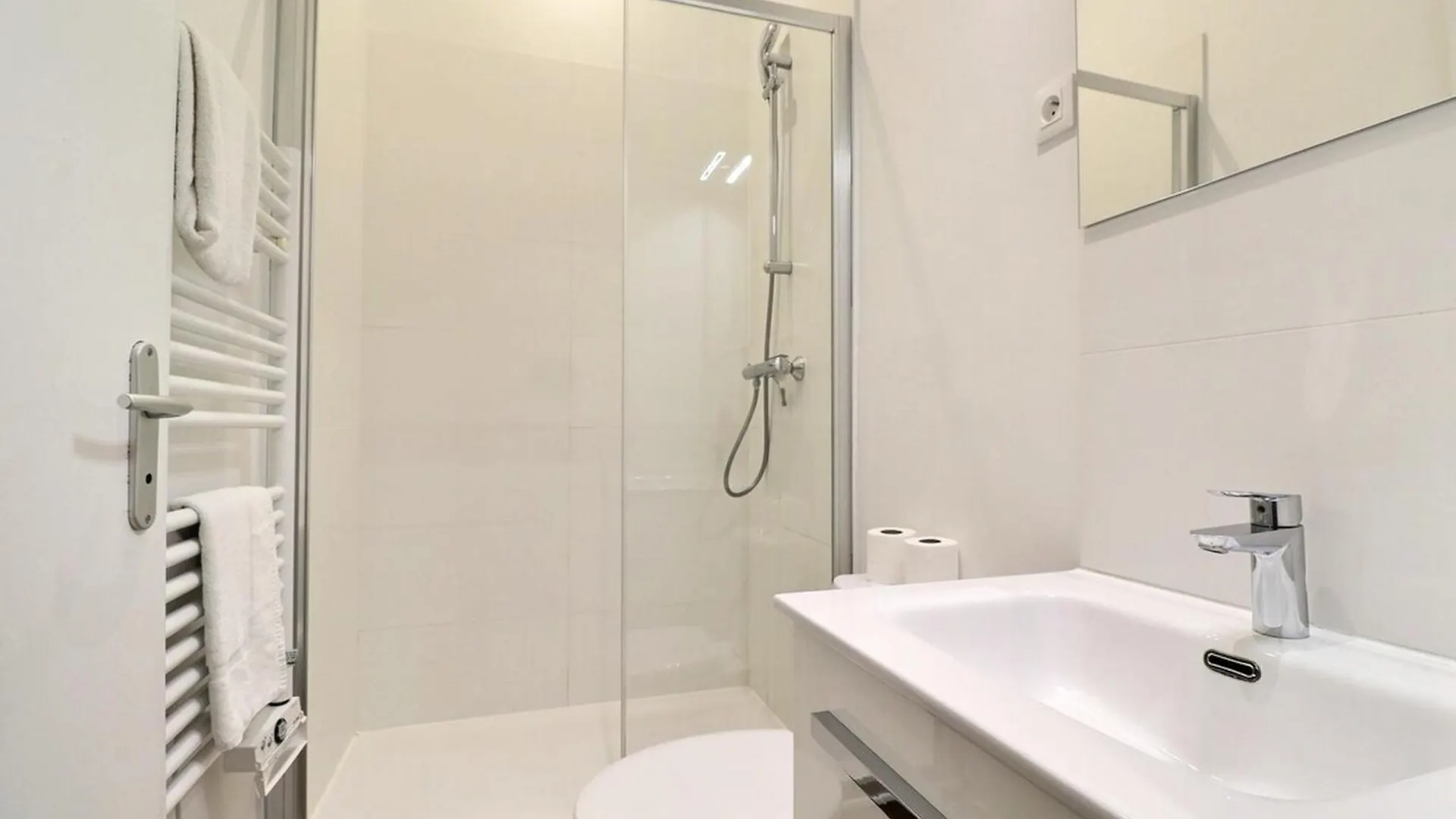 Le Petit Conde - Fully Equipped Studio - Lyon 2Nd